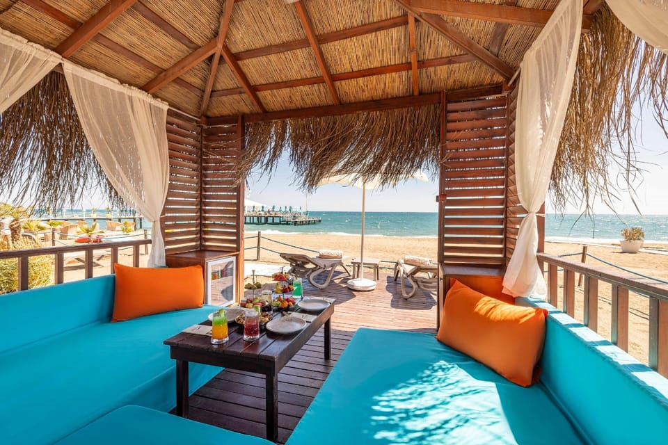Indoor pool, 4 outdoor pools, pool umbrellas, sun loungers