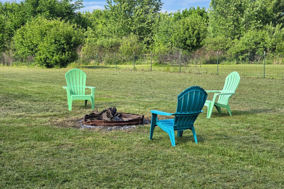 Private Yard | Wood-Burning Fire Pit
