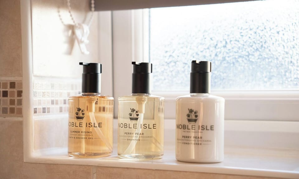 Bathroom amenities