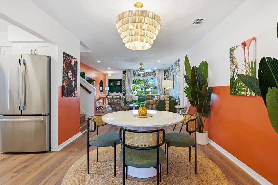 An open concept means more space for lounging, laughing, and making memories together. It’s airy, inviting, and totally vacation-ready!