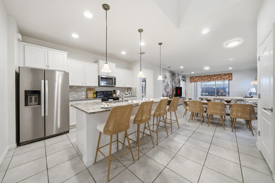 Kitchen island with 4 seats