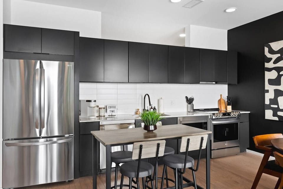 Fully equipped, modern-appliance kitchen for all of your cooking needs! Keurig machine + K-cups provided. Seating for 4 at the high-top table, and seating for 6 at the dining table.