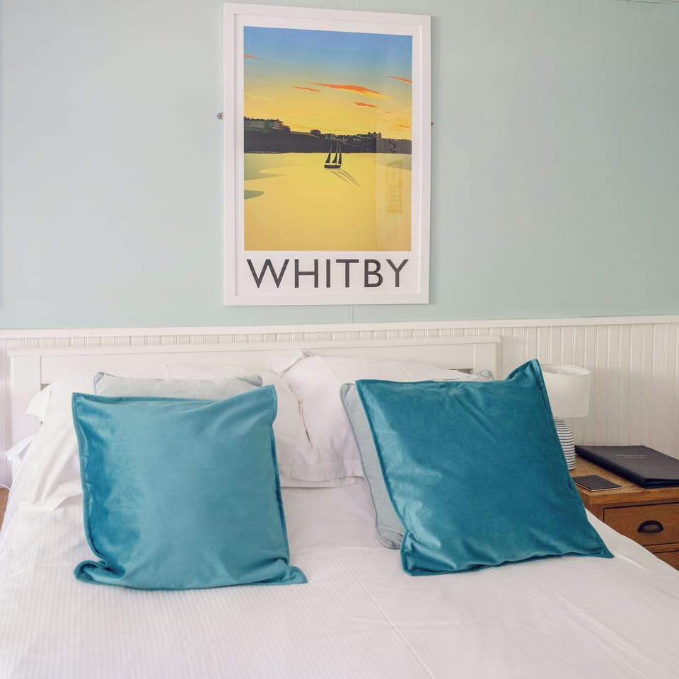 Standard Double Room, Ensuite (double) | Hypo-allergenic bedding available, iron/ironing board, WiFi (free)
