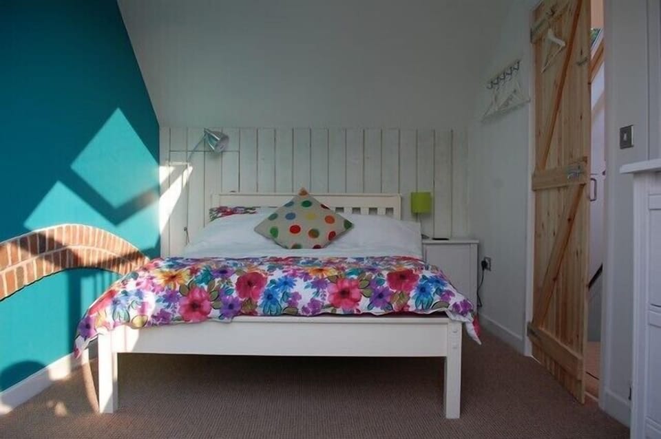 Standard Cottage, 2 Bedrooms | Bed sheets