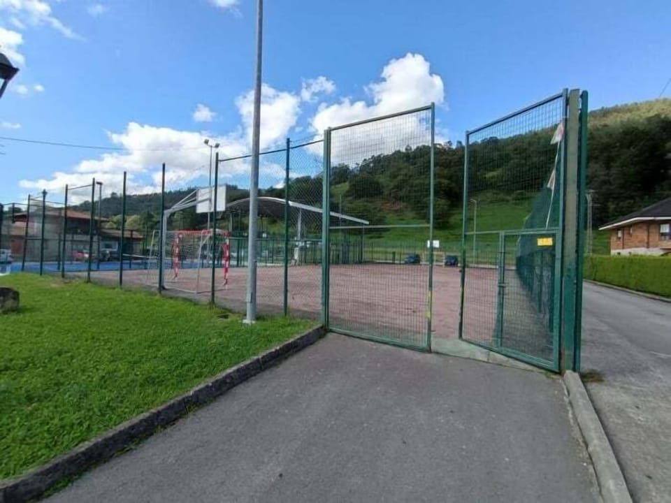 Sport court