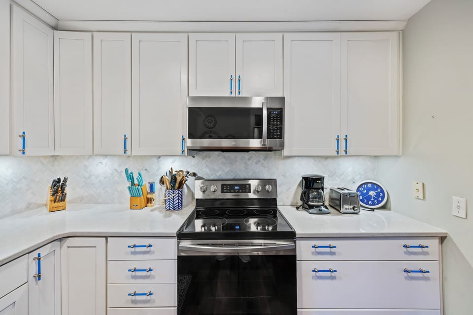 Updated kitchen with everything you need to cook a delicious meal.