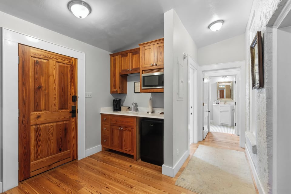 Private kitchenette