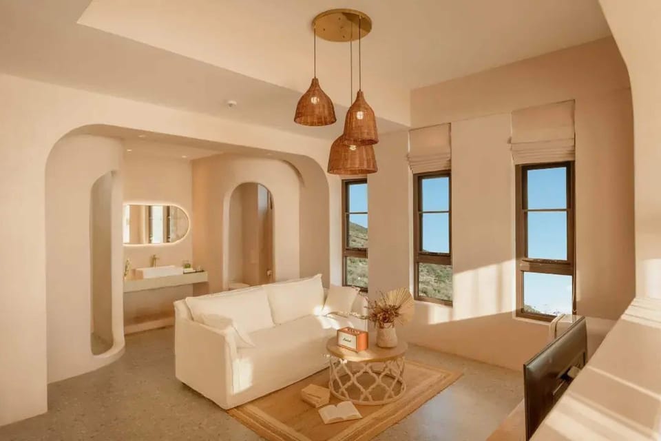 Senior Double Room, Sea View | Down comforters, minibar (free items), desk, laptop workspace