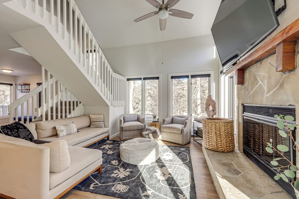 Avon Vacation Rental | 5BR | 3.5BA | 1,965 Sq Ft | Stairs Required