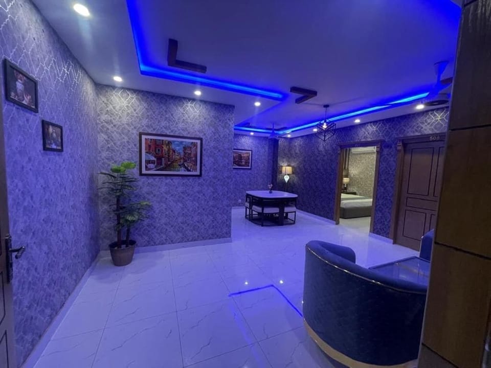 Executive Suite, City View | Interior