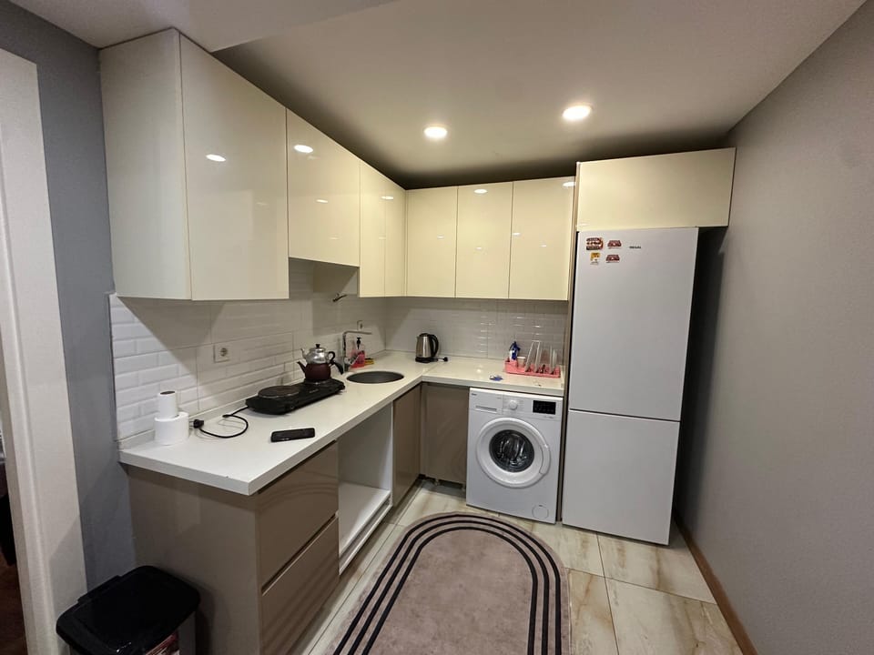Deluxe Apartment, 3 Bedrooms, Sea View | Desk, laptop workspace, free WiFi