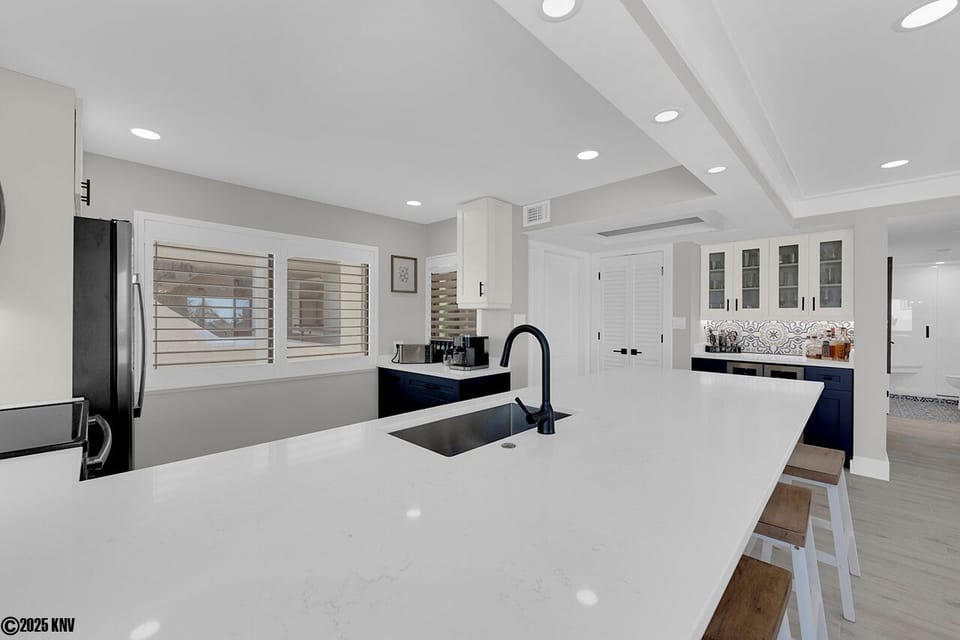 Newly Remodeled Kitchen with all the bells and whistles!