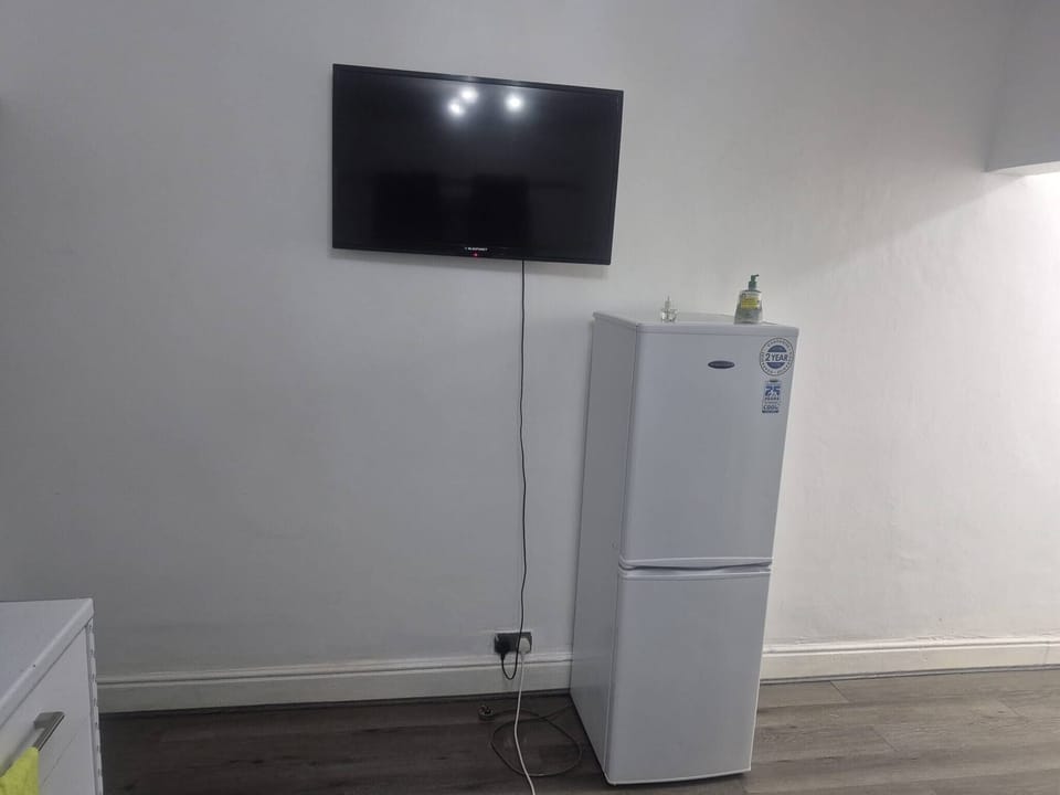 Apartment, 2 Bedrooms, Smoking | Room amenity