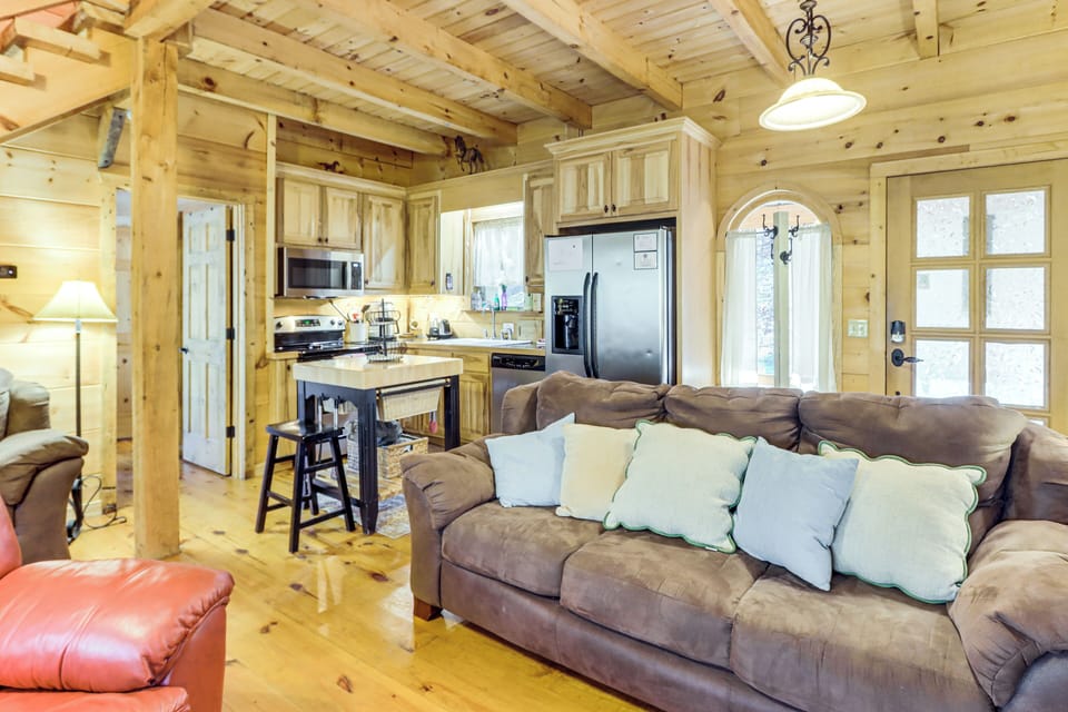 House (2 Bedrooms) | Interior