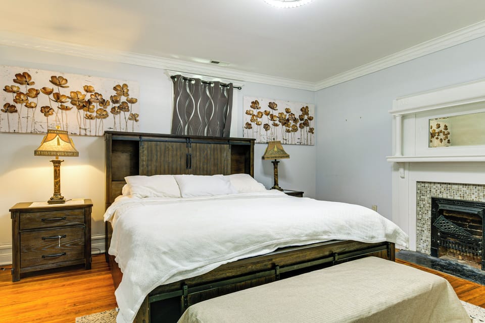 House (Multiple Bedrooms) | Interior