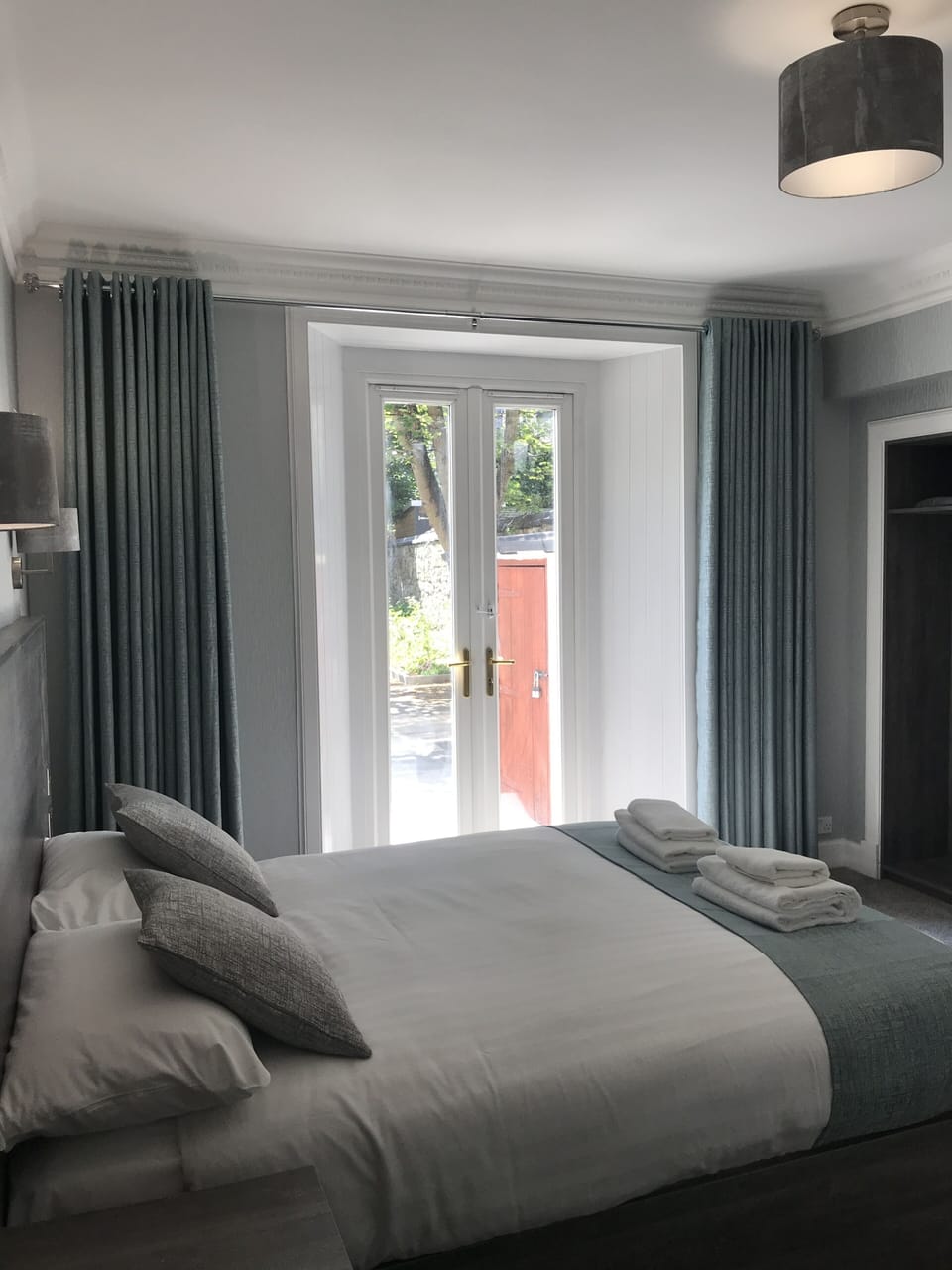 Double Room (Room 9) | Free WiFi