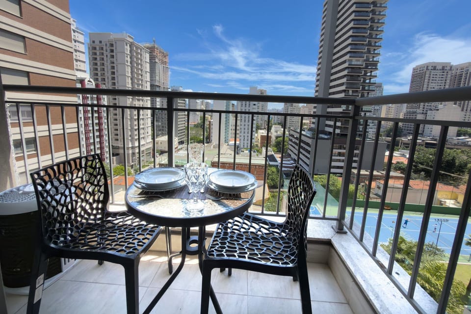 Apartment | Outdoor dining