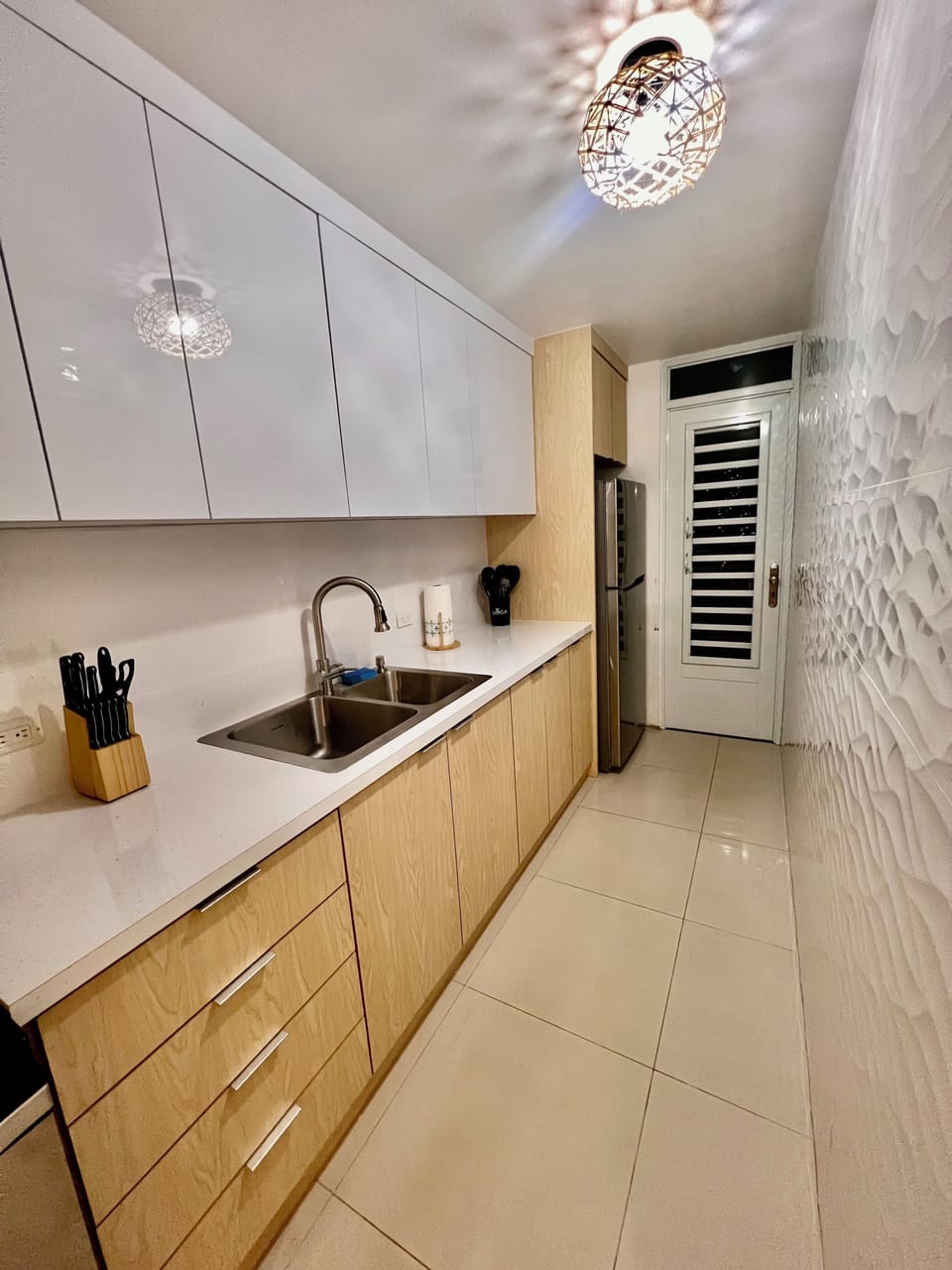 Remodeled Fully equipped kitchen
