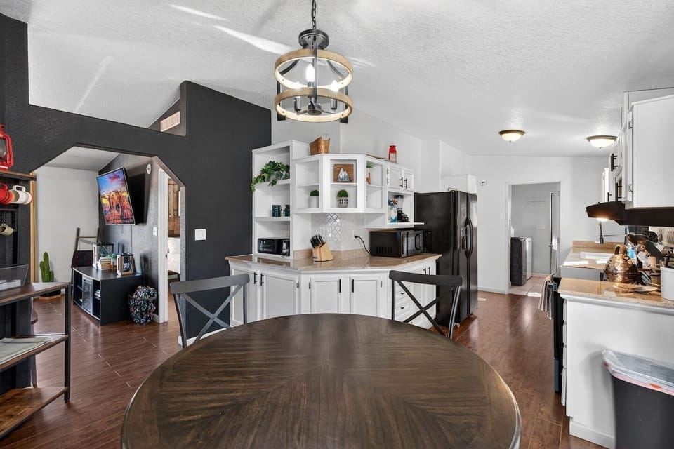 Kitchen Table
