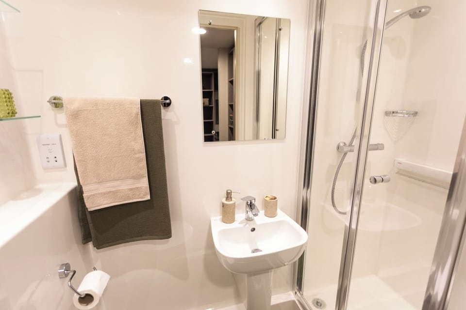 Studio, Non Smoking | Bathroom