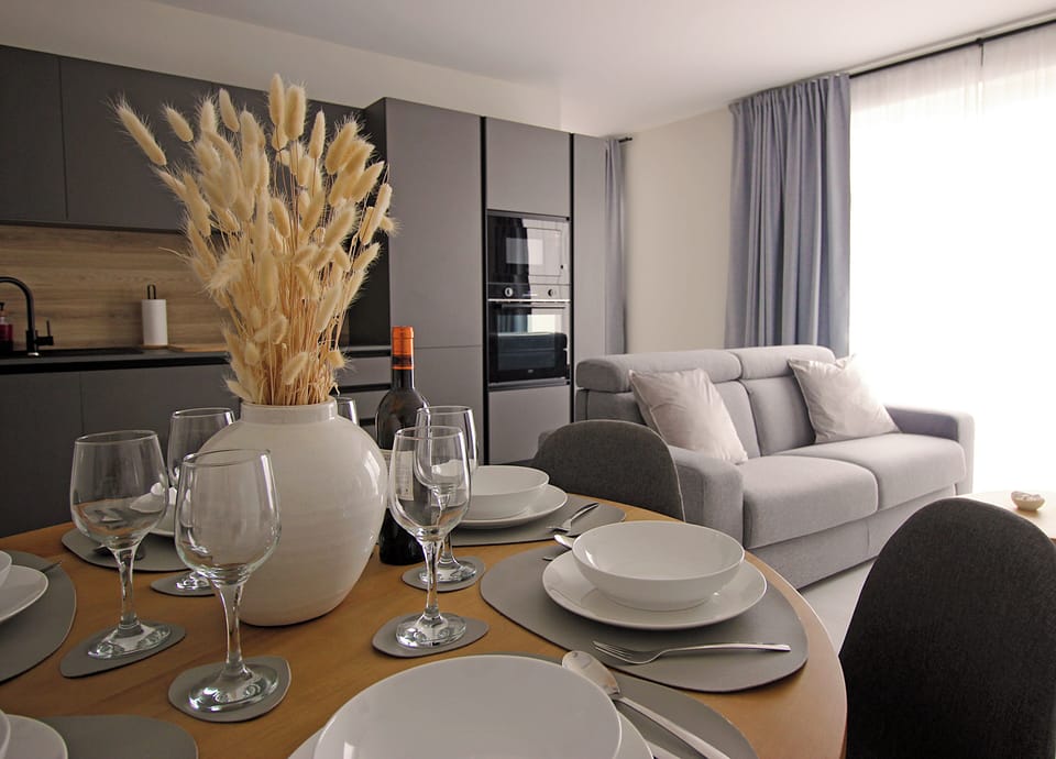 Penthouse, 2 Bedrooms, Kitchen | Living area | Flat-screen TV