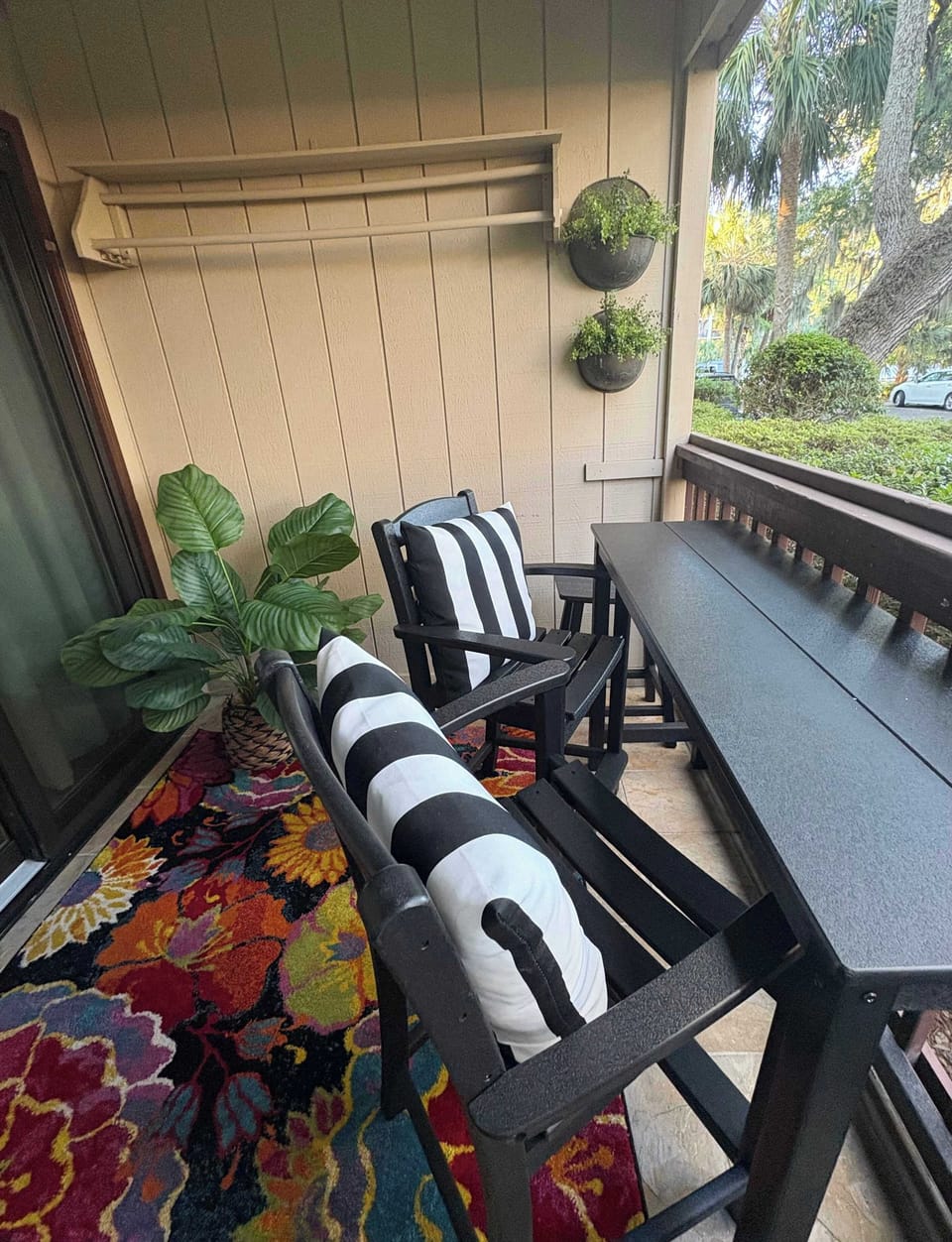 Beautiful and spacious porch perfect for enjoying some fresh air!