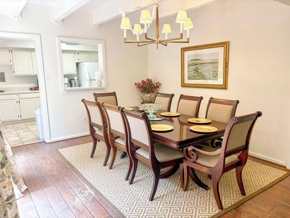 A comfortable space for family dinners or game-day gatherings with seating for 6