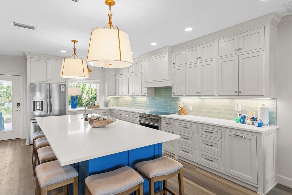 Fully Stocked Kitchen ready for entertaining! 
