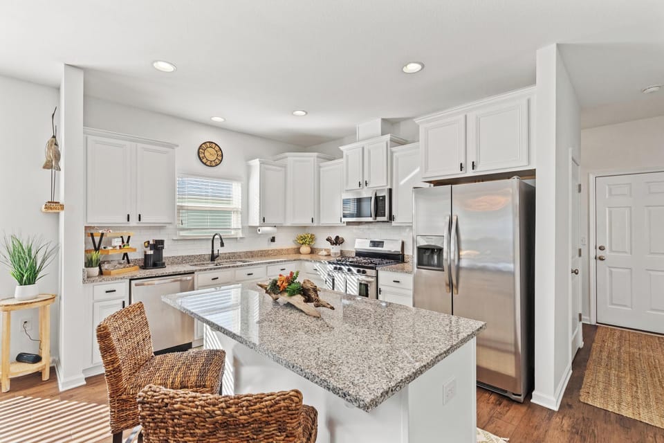 House, Resort View | Private kitchen | Full-size fridge, microwave, oven, stovetop