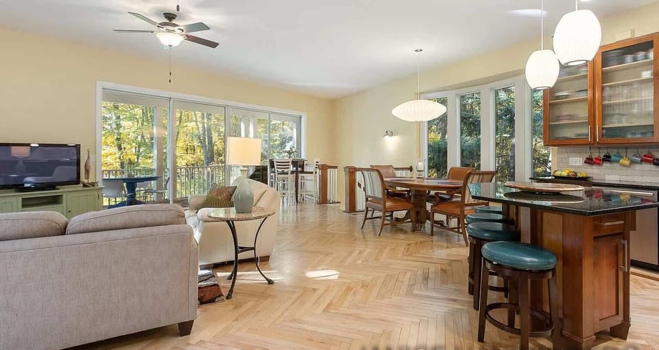 Spacious Living Room