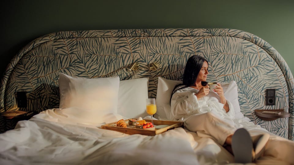 Room service - dining