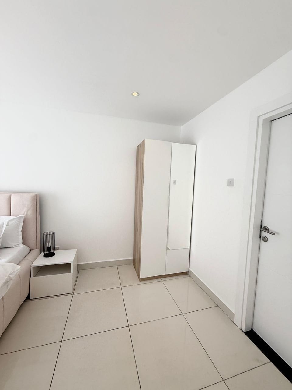 Iron/ironing board, WiFi (free)