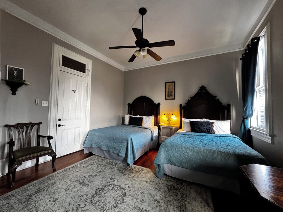Full Room View