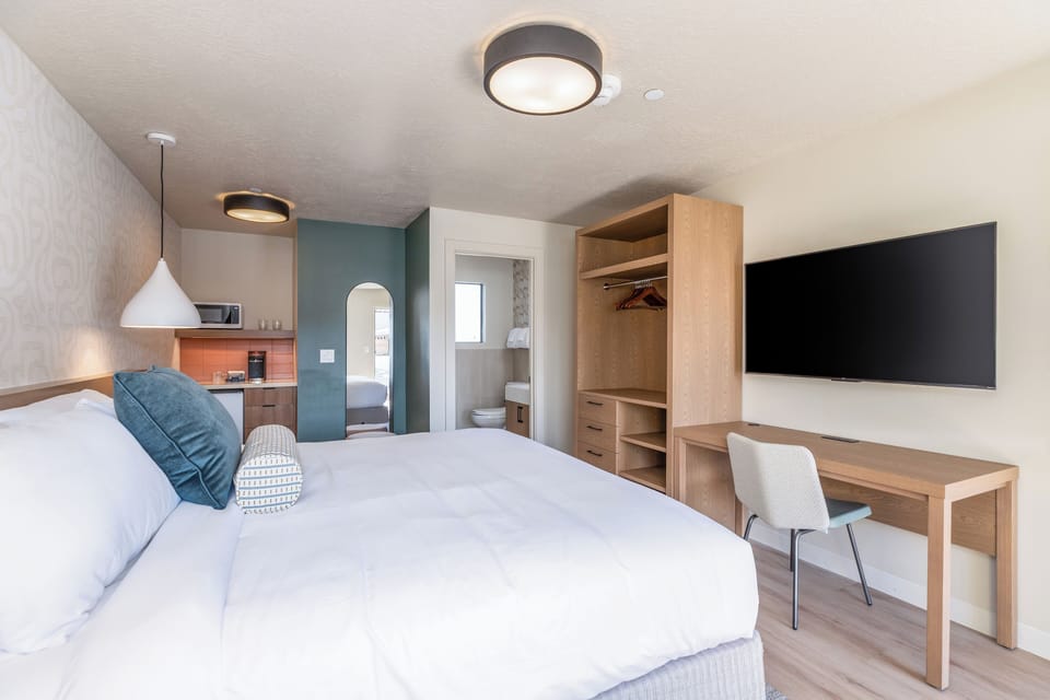 Suite | Free WiFi