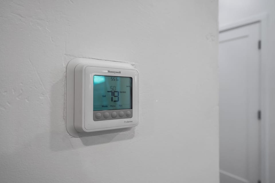 Control your stay’s temperature with the thermostat.