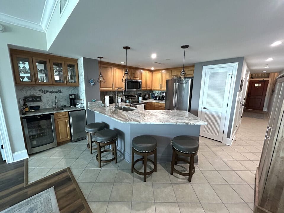 1502 Mar Vista Grande Kitchen with all stainless steel appliances