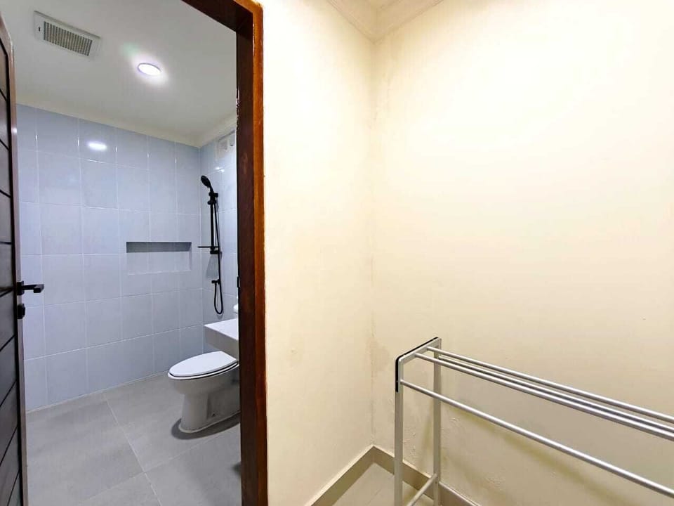 Basic Double Room, Pool View | Bathroom | Shower, bidet, towels, soap