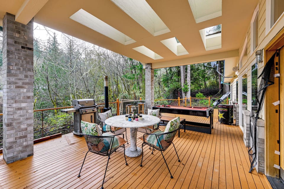 Deck | Gas Grill