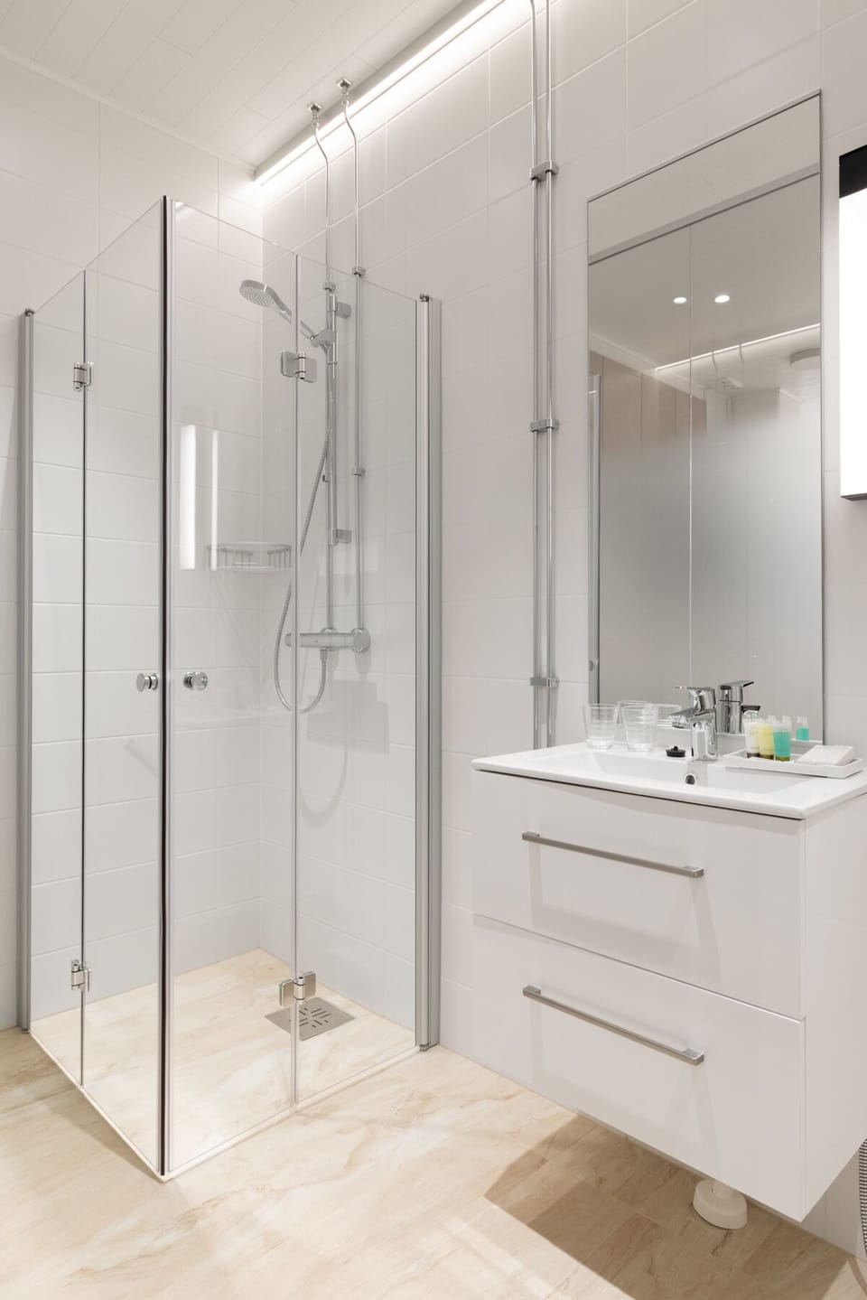 Triple Room, City View | Bathroom | Shower, hair dryer, towels, toilet paper