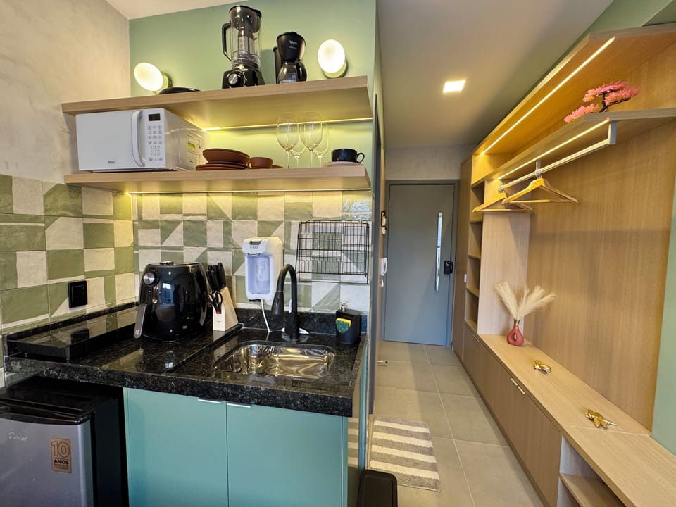 Comfort Studio, City View | Private kitchen