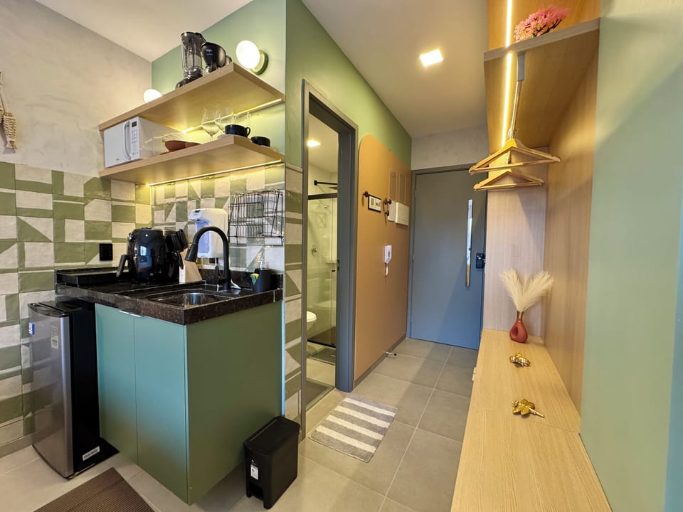 Comfort Studio, City View | Blackout drapes, iron/ironing board, free WiFi
