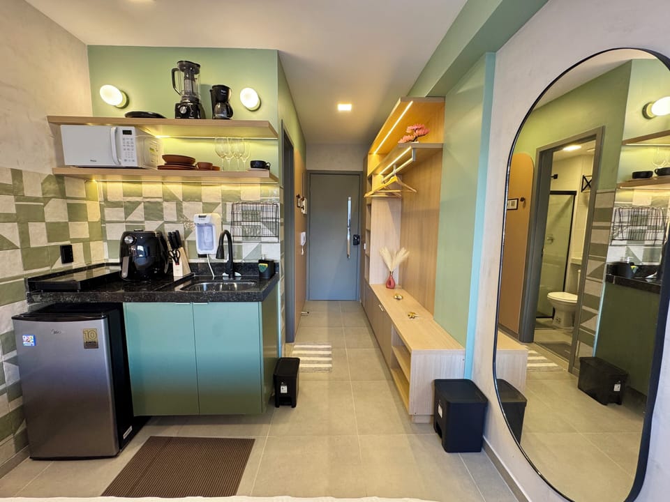 Comfort Studio, City View | Blackout drapes, iron/ironing board, free WiFi