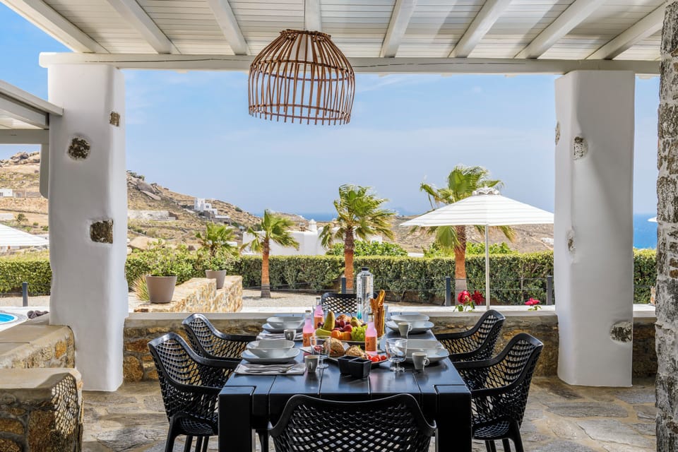 Villa | Outdoor dining