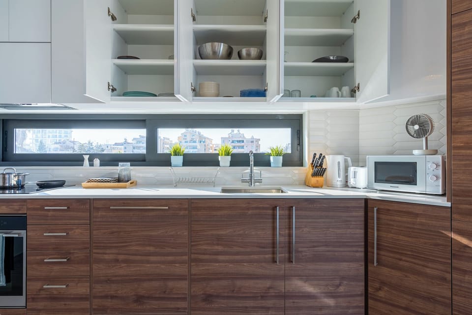 Apartment, 2 Bedrooms, Kitchen, City View | Private kitchen | Espresso maker, full-size fridge, microwave, oven