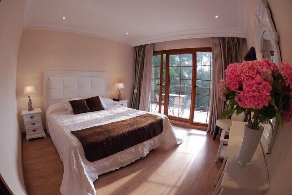 Premium bedding, minibar, in-room safe, individually decorated