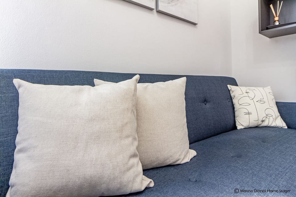 Apartment | Living area | Flat-screen TV