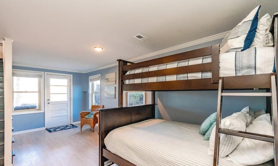 Ground Level Living Area with Bunk Bed II