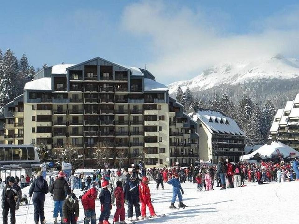 Snow and ski sports