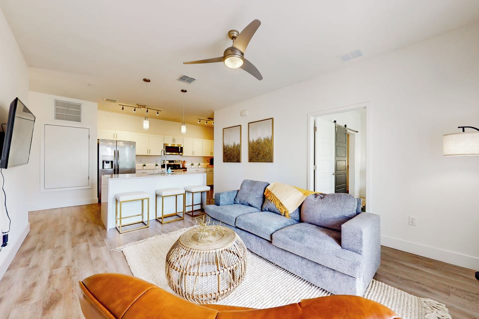 Apartment (2 Bedrooms) | Front of property