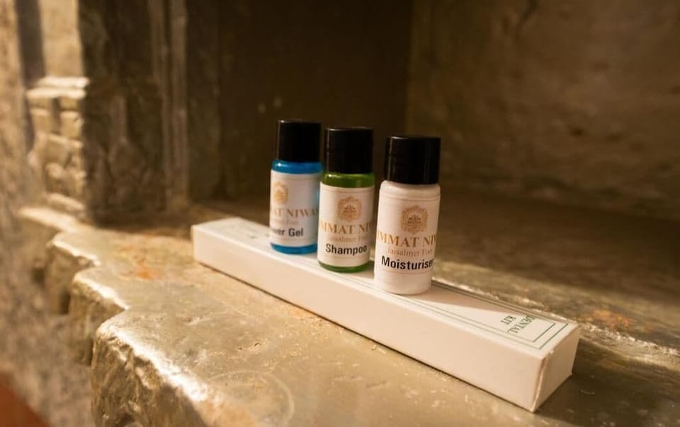 Luxury Double Room, 1 King Bed, Non Smoking | Bathroom amenities